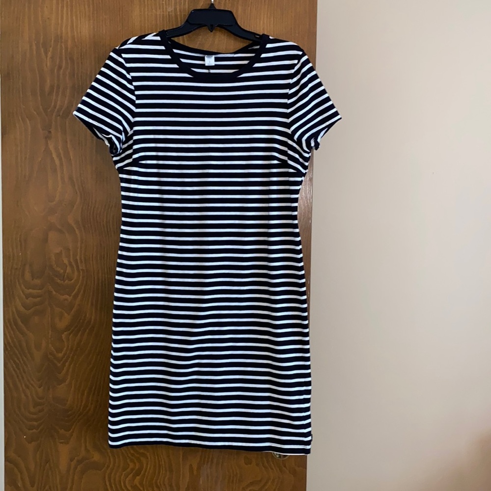 Old navy LG black and white stripe dress with stretch.